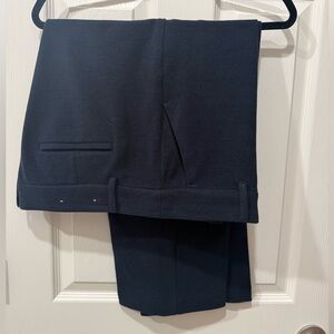 LOFT Navy Soft/Brushed Cropped/Ankle Navy Pant